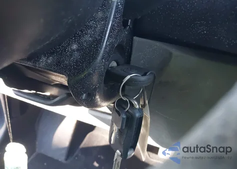 2003 Volkswagen New Beetle Gls 2.0L from USA, damaged, VIN 3VWCK21C73M406321